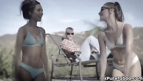 Masiverittore and her pussy eating