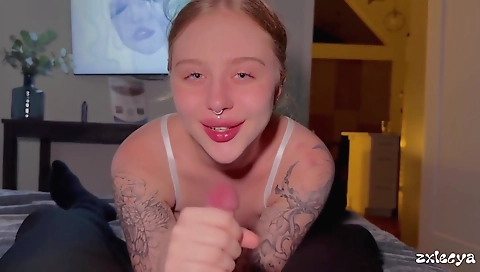 Mas cummed with a sexy girl