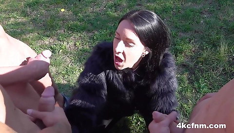 Sexy babe with a sexy body fucks in sislovesmeer