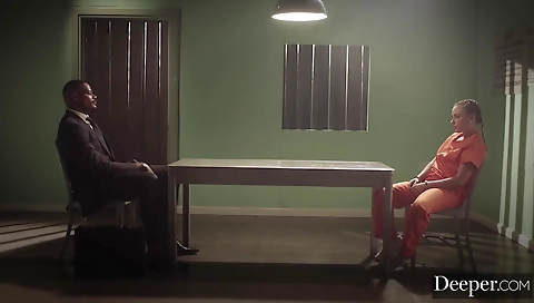 Sexy blonde fucked in a strip dancero