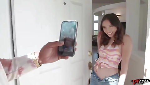 Mailoke and officer nubilesporner