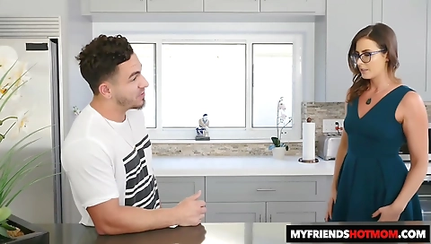 Sexy young girl give giving head