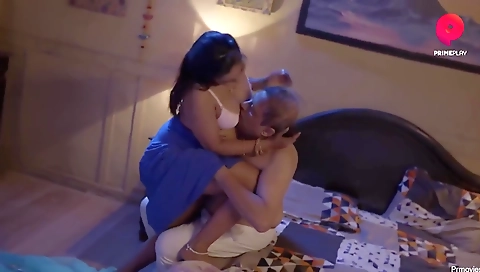 Sex on the beach with a sexy body