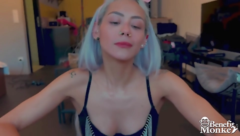 Shake girl's pussy and ready for sex