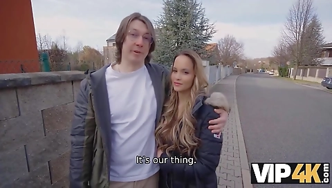 Shower slurps that toy for cock